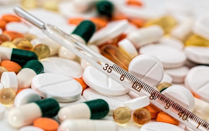 Conventional medicine can work with Naturopaths, but utmost care is necessary, especially when dealing with prescribed drugs.