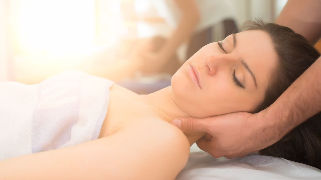 Craniosacral Therapy: Unlocking Your Body's Natural Healing Potential 1 A cranial sacral therapy session is similar to a massage therapy.