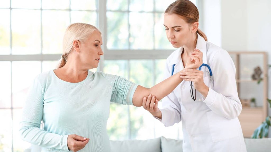 Osteoarthritis: Symptoms, Diagnosis, Treatment, and Prevention 4 Image of a person with osteoarthritis, showing the medical history and physical examination used to diagnose the condition