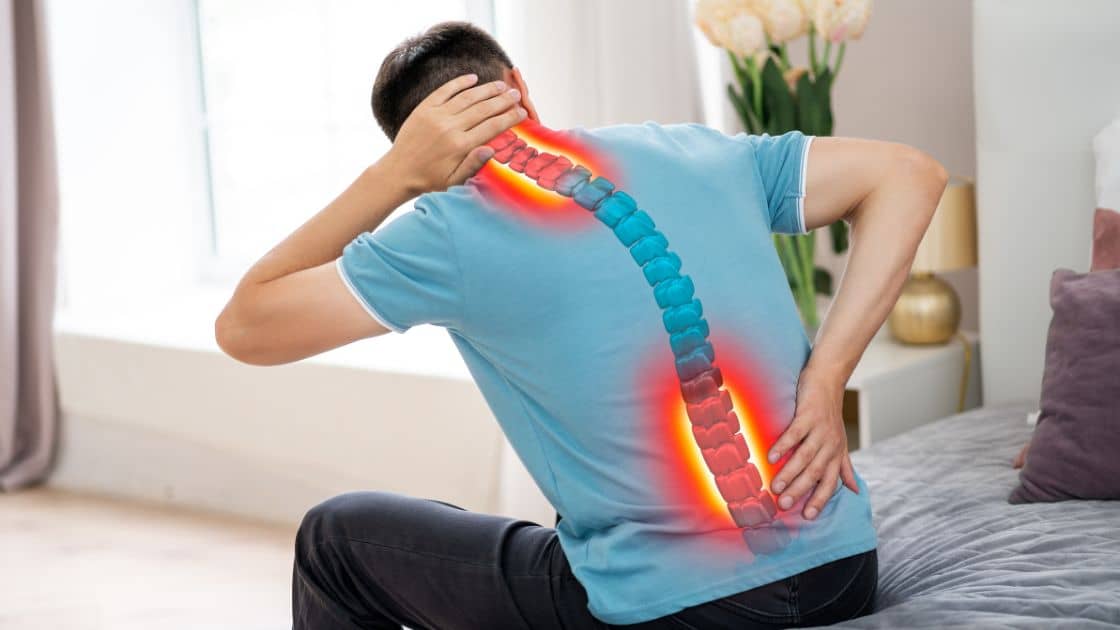 Utilizing advanced diagnostic tools like X-rays is essential for identifying spinal conditions and plays a crucial role in pinpointing the specific cause of lower back pain.